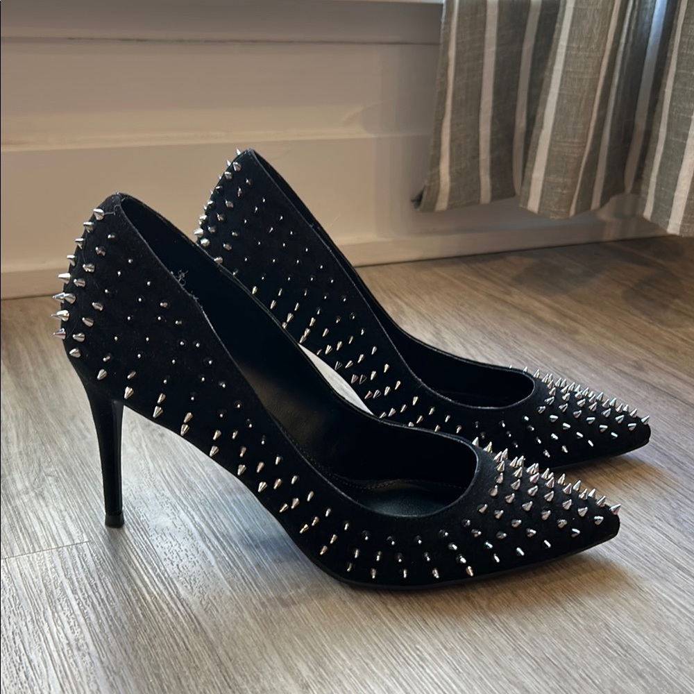 New Steve Madden Vala Black Studded Spiked Heels Size 7.5
